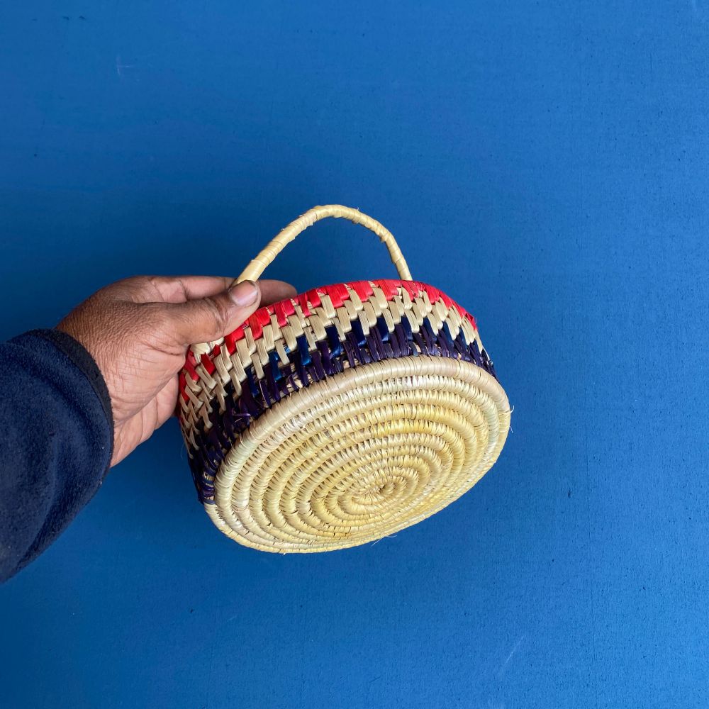 Handmade Multicolor Sikki Moonj Small Pooja Daliya | Sikki Grass Pooja Daliya | Sikki Tokri Basket | Mauni | Dalia | Moonj Basket | Dauri | Sikki Daliya | Traditional Basket for Kitchen & Fruits - Image 4